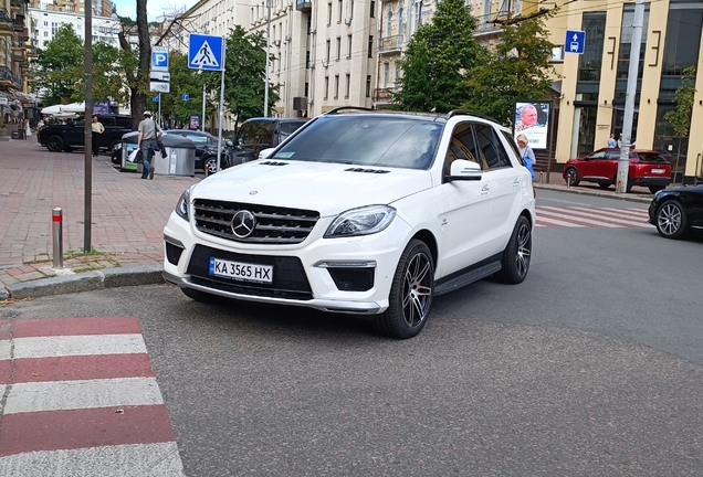 Mercedes-Benz ML 63 AMG W166