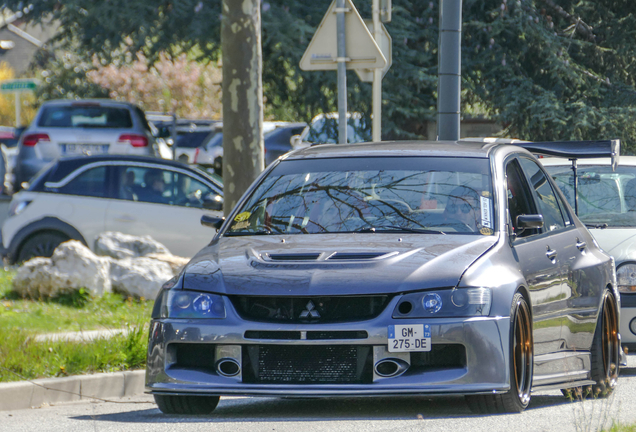 Mitsubishi Lancer Evolution IX