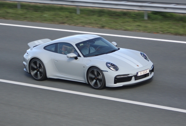 Porsche 992 Sport Classic