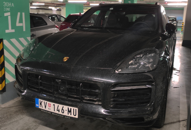 Porsche 9YA Cayenne GTS