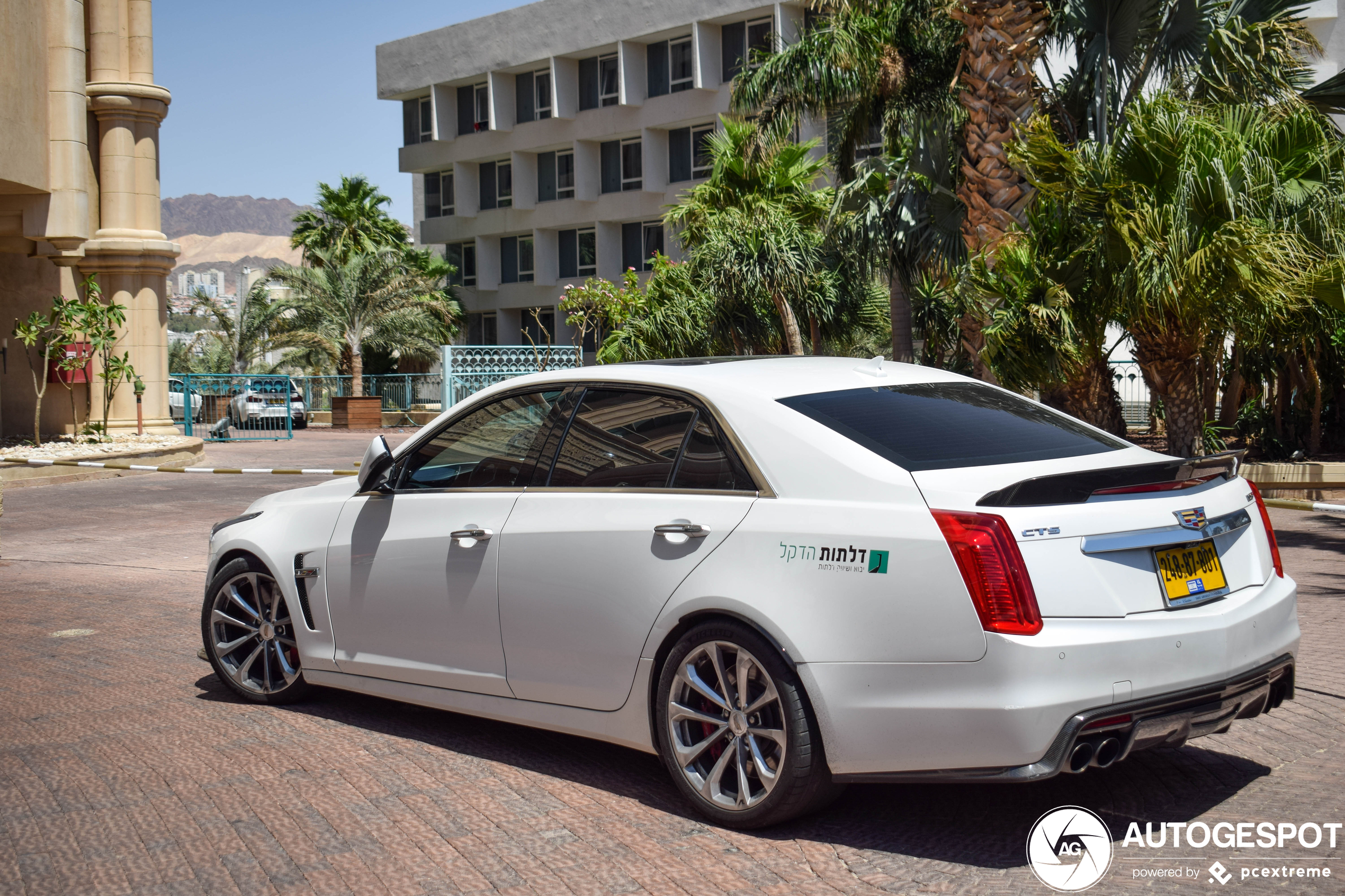 Cadillac CTS-V 2015