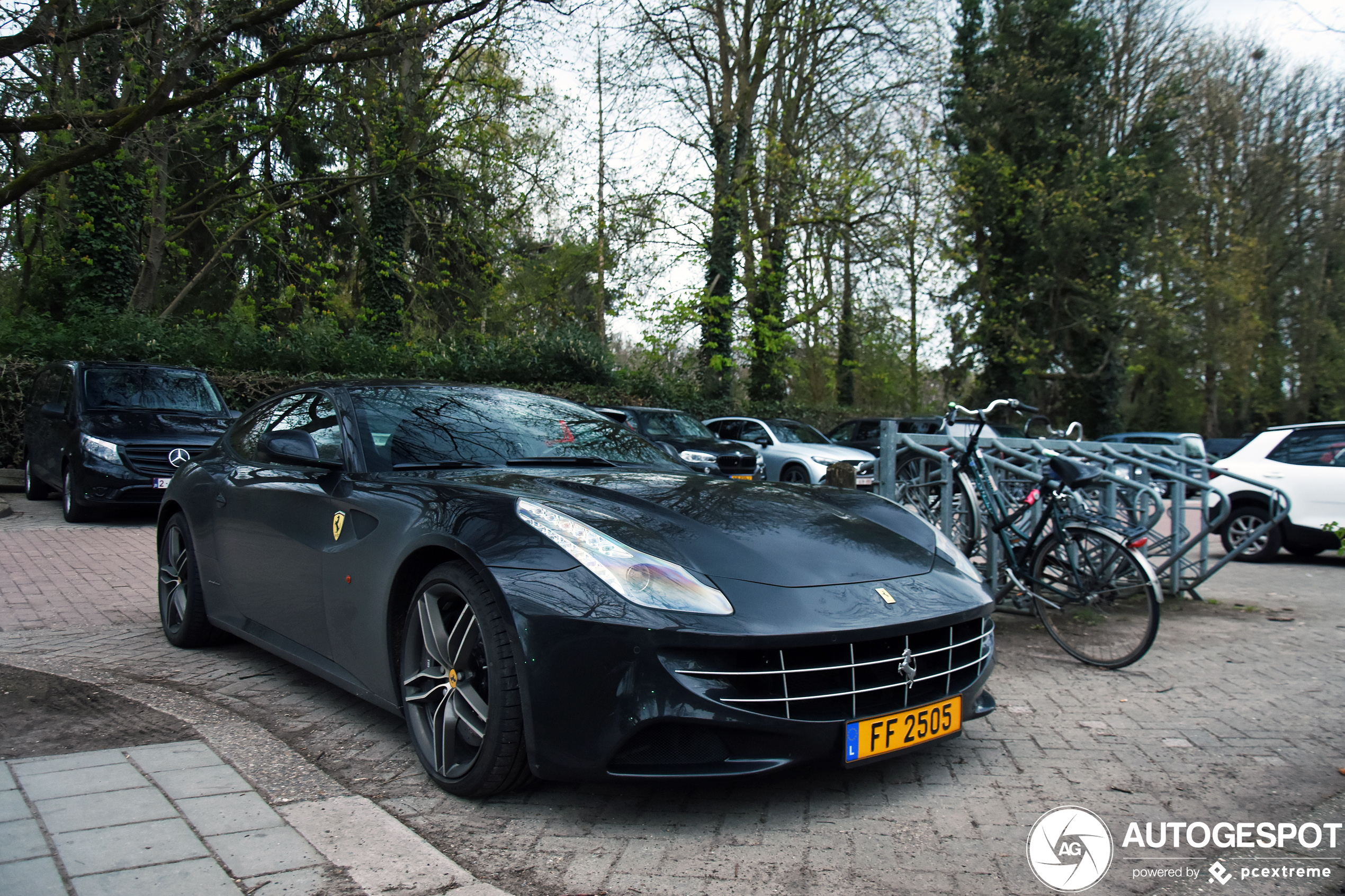 Ferrari FF