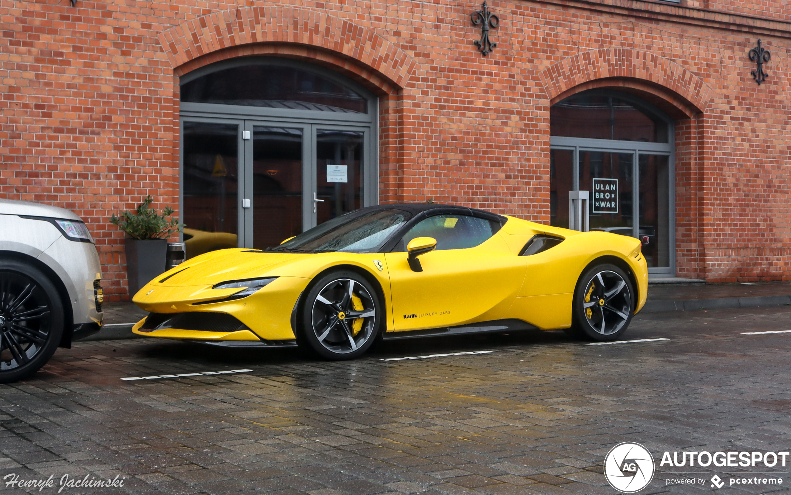 Ferrari SF90 Spider