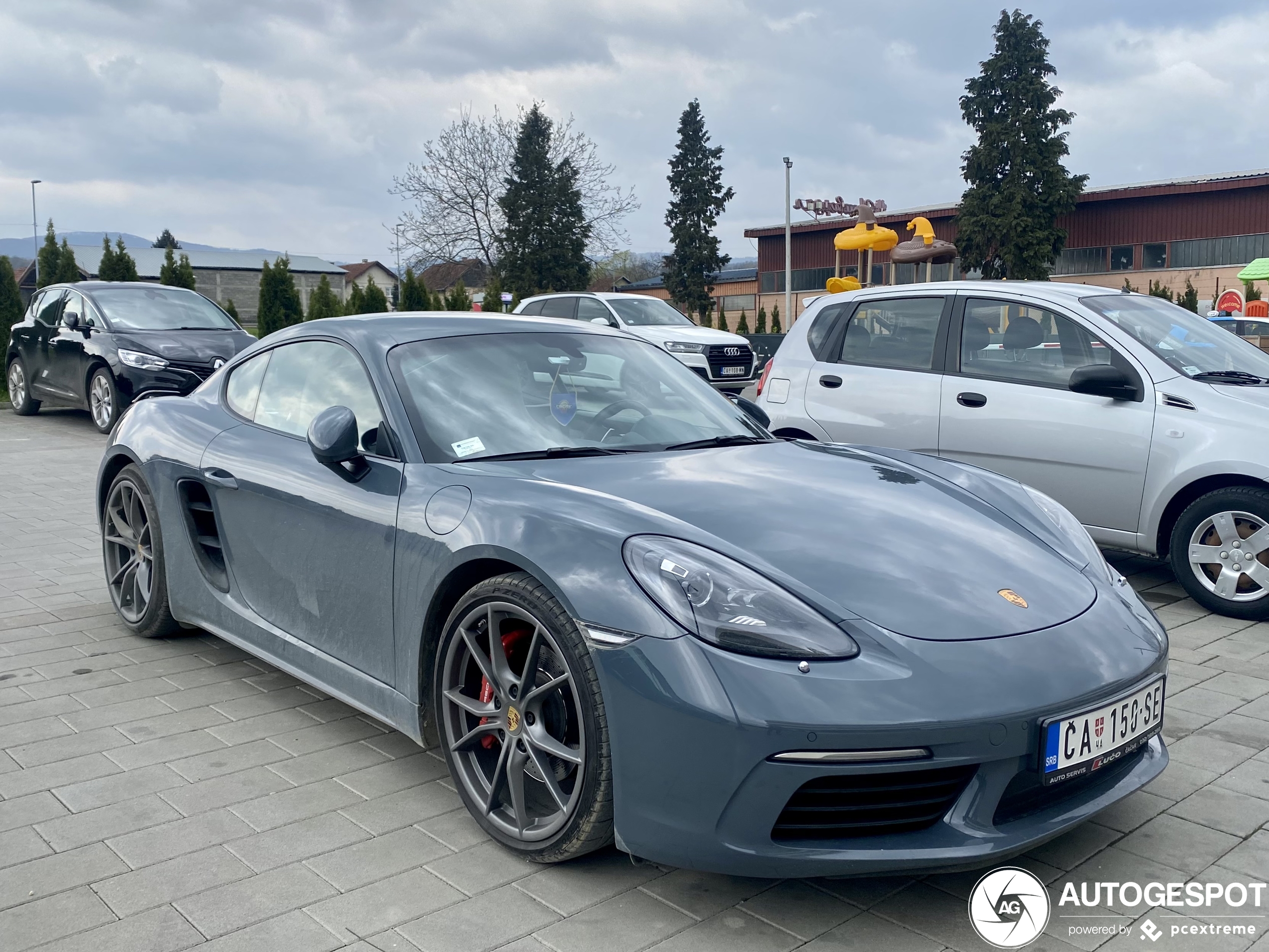 Porsche 718 Cayman S