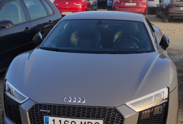 Audi R8 V10 2015