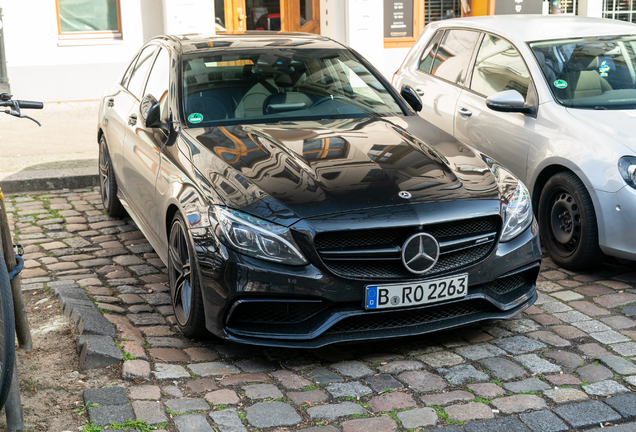 Mercedes-AMG C 63 S W205