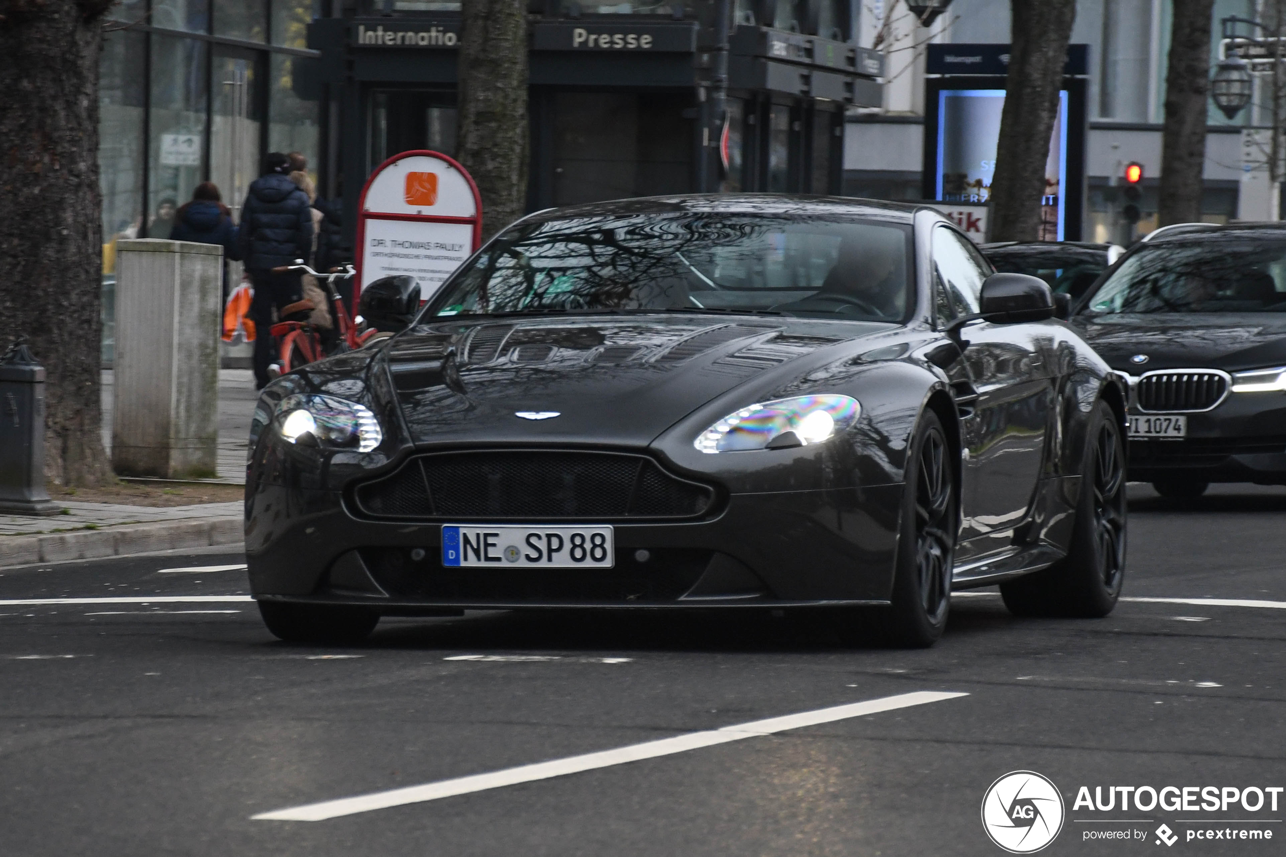 Aston Martin V12 Vantage S