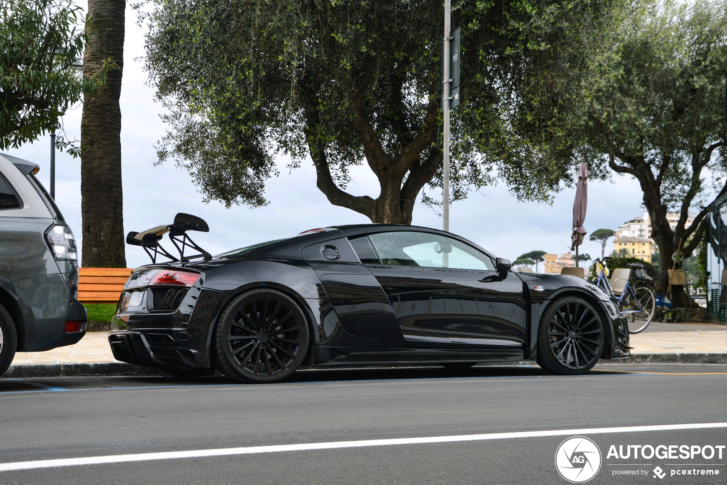Audi R8 V10 2013 Xclusive Design - 12 April 2023 - Autogespot