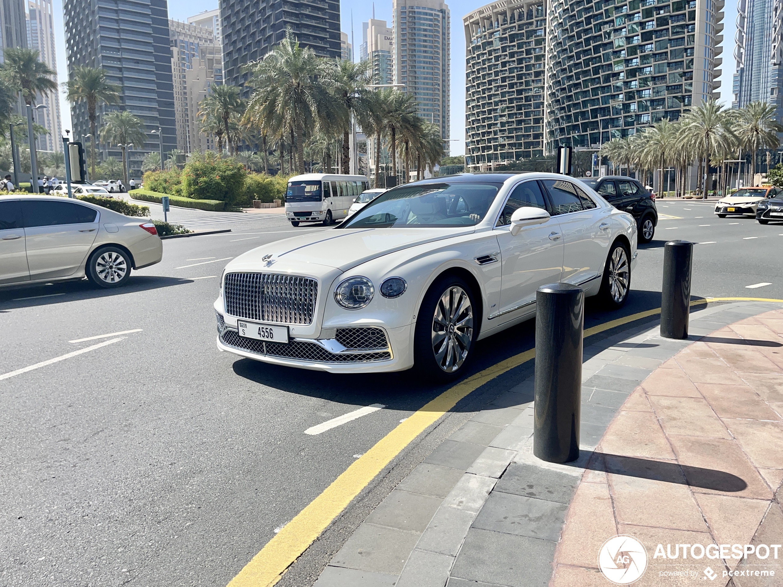 Bentley Flying Spur V8 2022 Mulliner