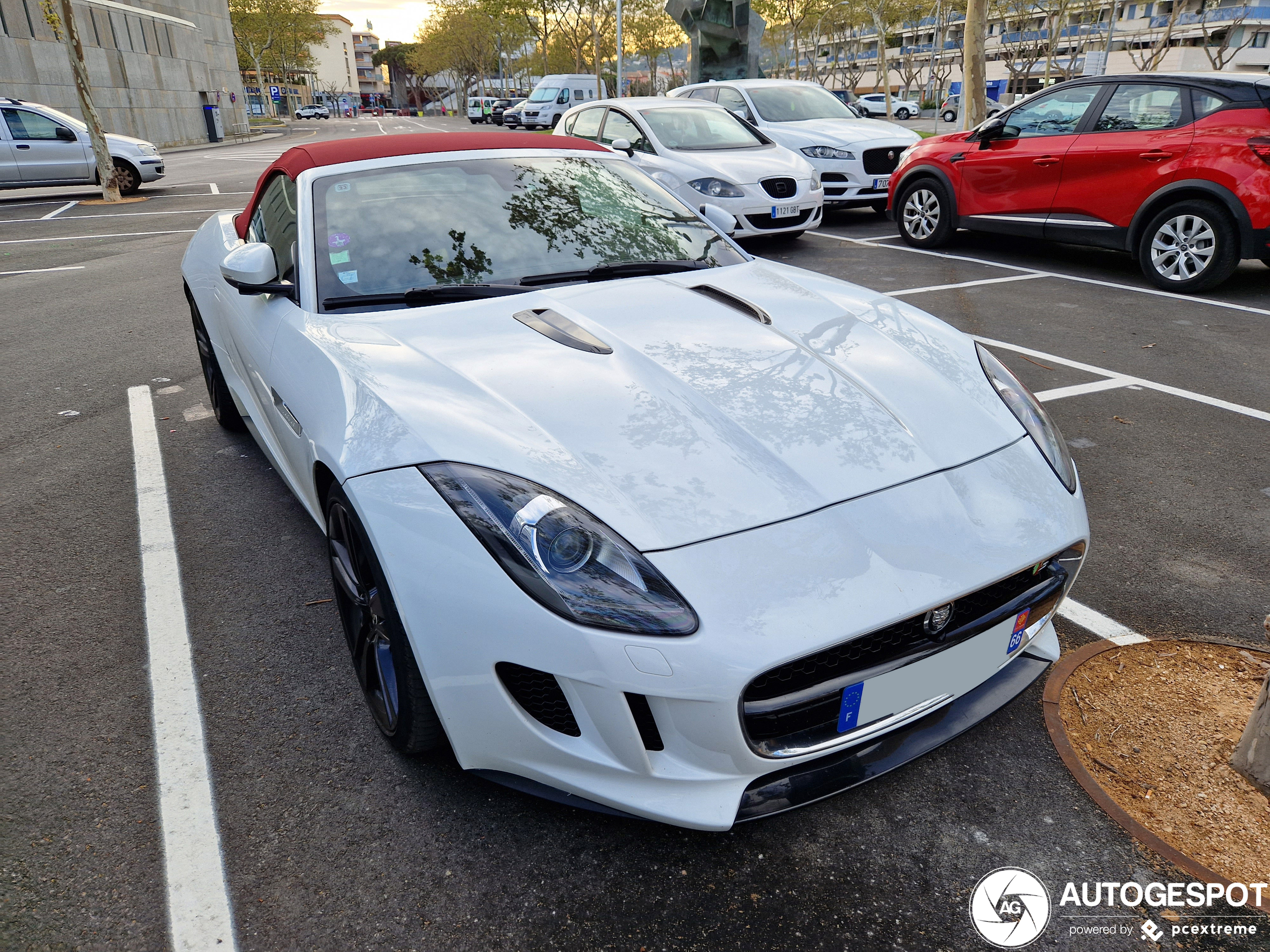 Jaguar F-TYPE S V8 Convertible