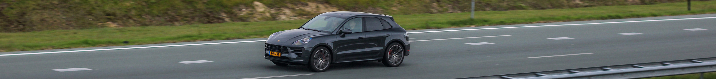 Porsche 95B Macan GTS MkII