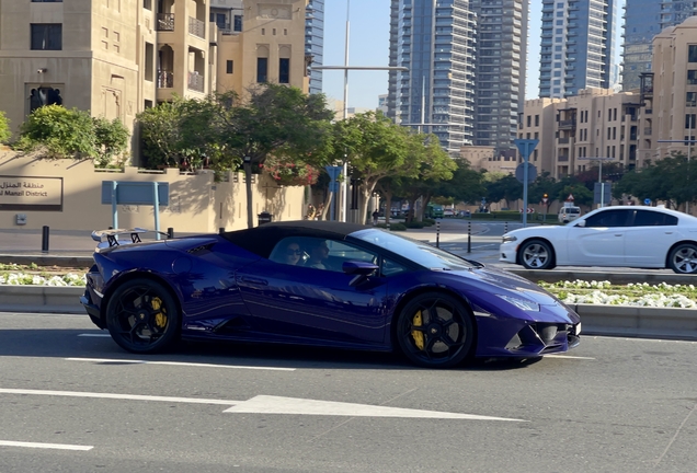 Lamborghini Huracán LP640-4 EVO Spyder