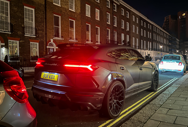 Lamborghini Urus Nero Design