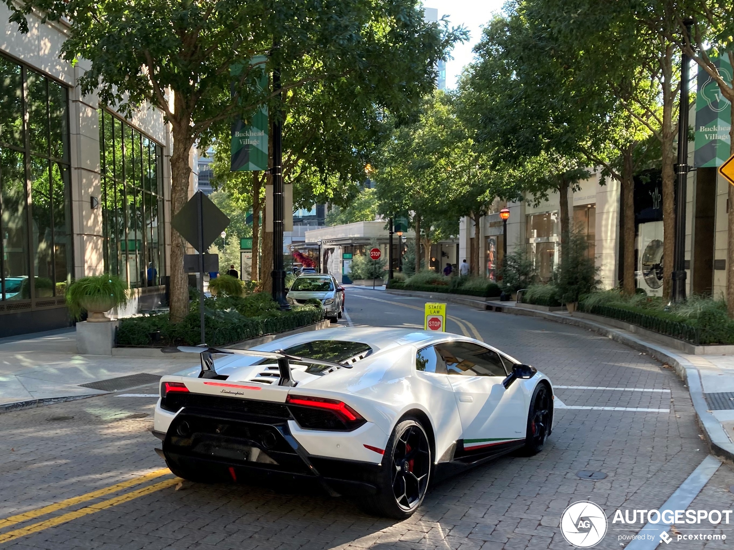 Lamborghini Huracán LP640-4 Performante