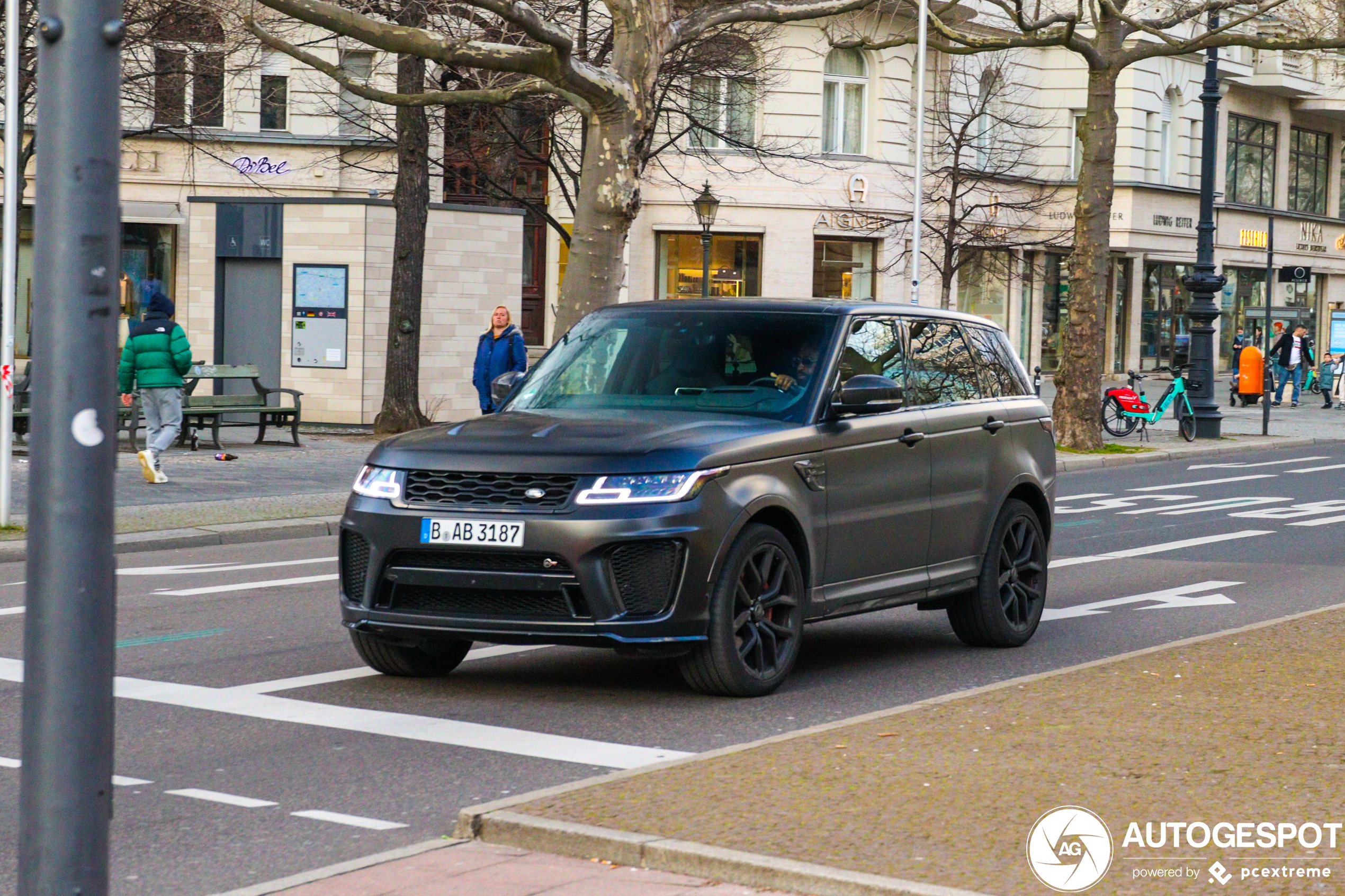 Land Rover Range Rover Sport SVR 2018