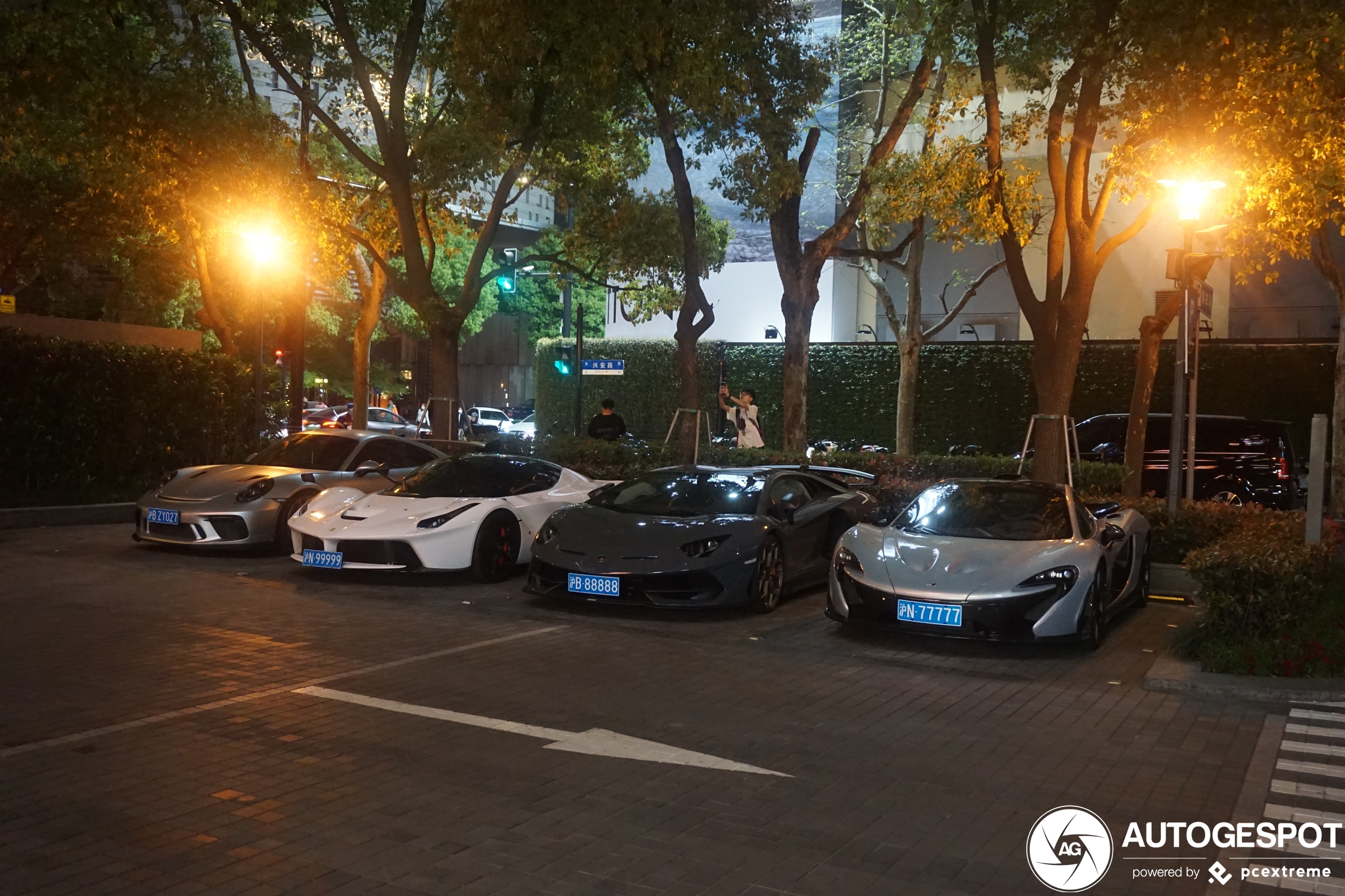 Hypercar combo in Shanghai is absurd