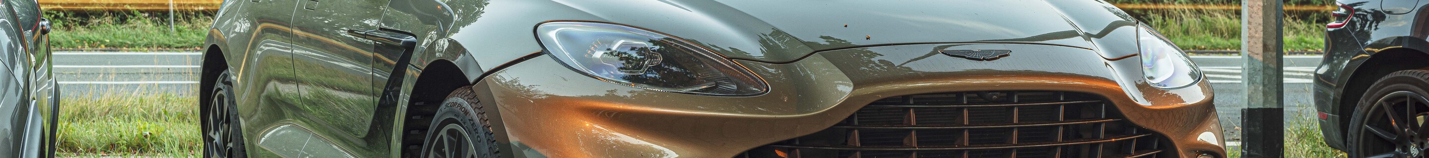 Aston Martin DBX