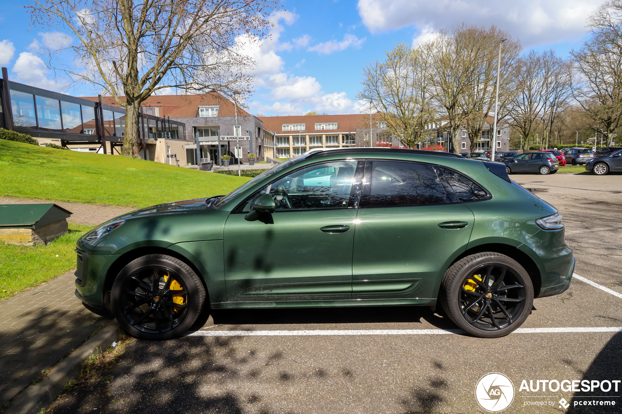 Porsche 95B Macan GTS MkIII