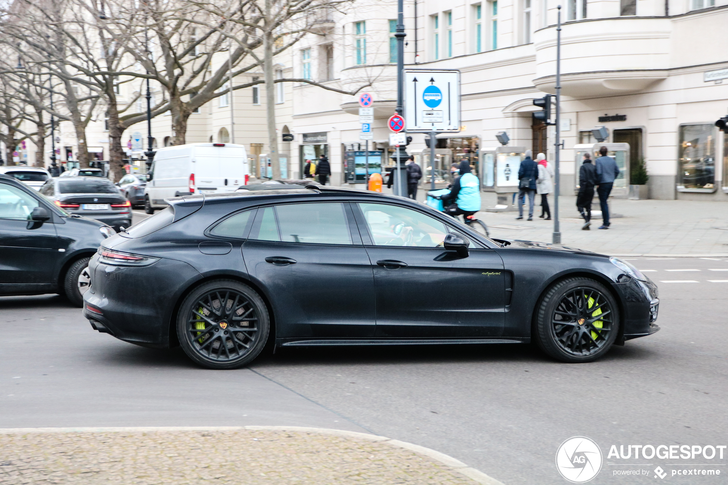 Porsche 971 Panamera Turbo S E-Hybrid Sport Turismo