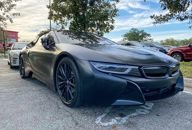 BMW i8 Roadster