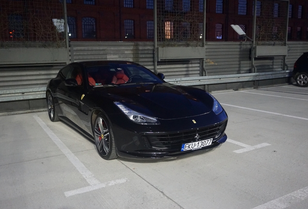 Ferrari GTC4Lusso