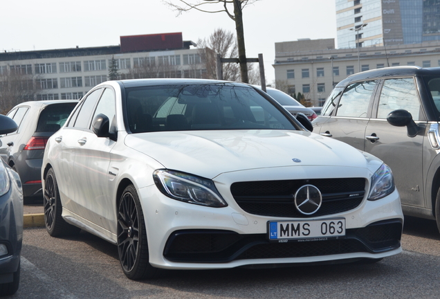 Mercedes-AMG C 63 S W205