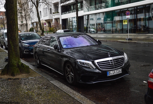 Mercedes-AMG S 63 V222