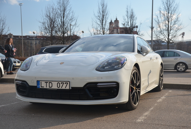 Porsche 971 Panamera GTS Sport Turismo