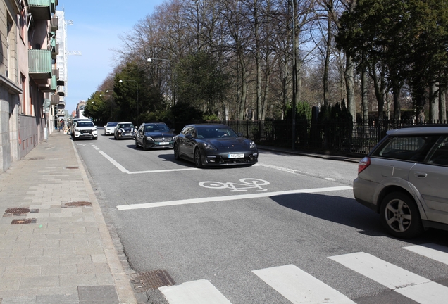 Porsche 971 Panamera GTS Sport Turismo