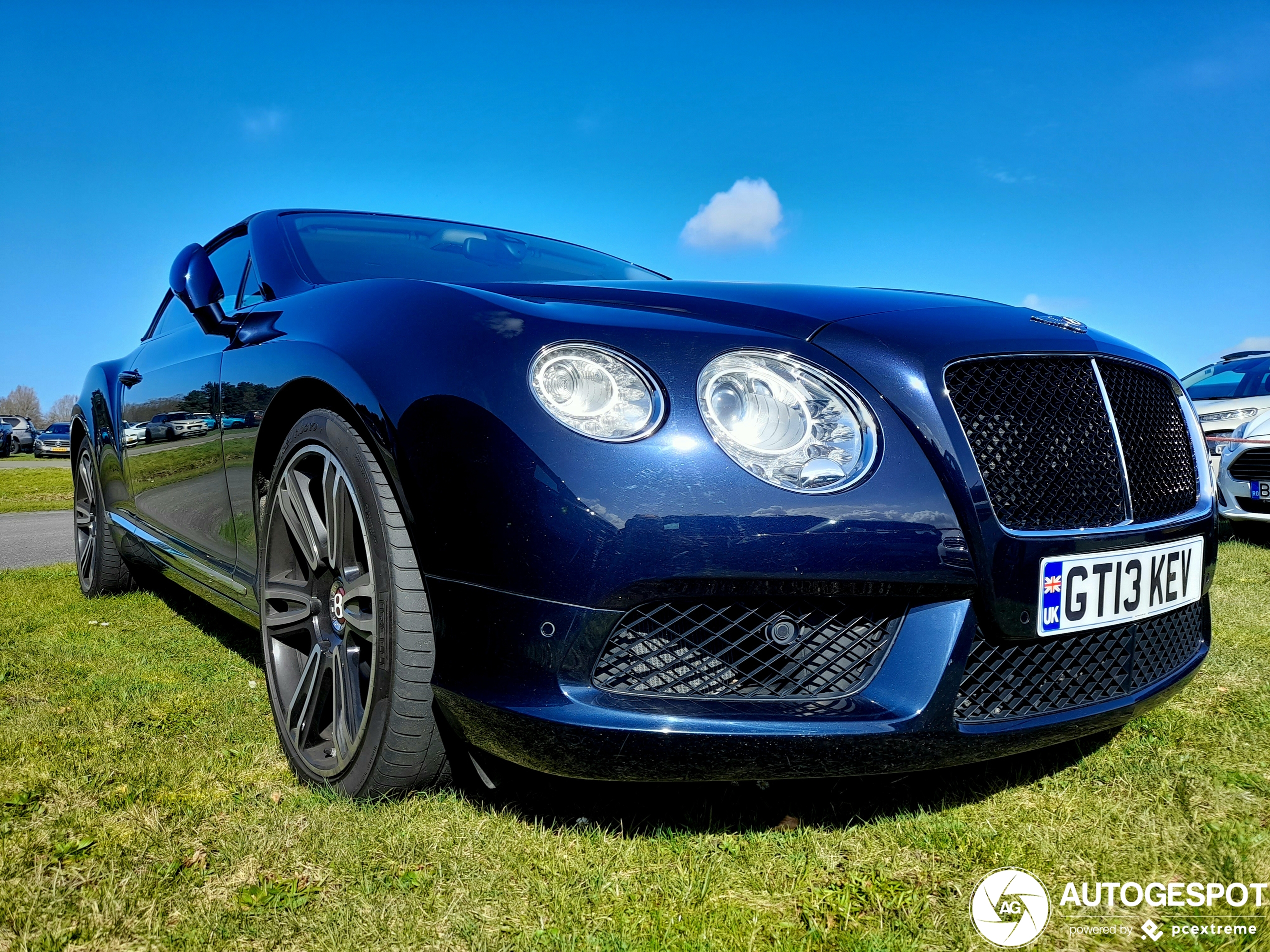 Bentley Continental GTC V8