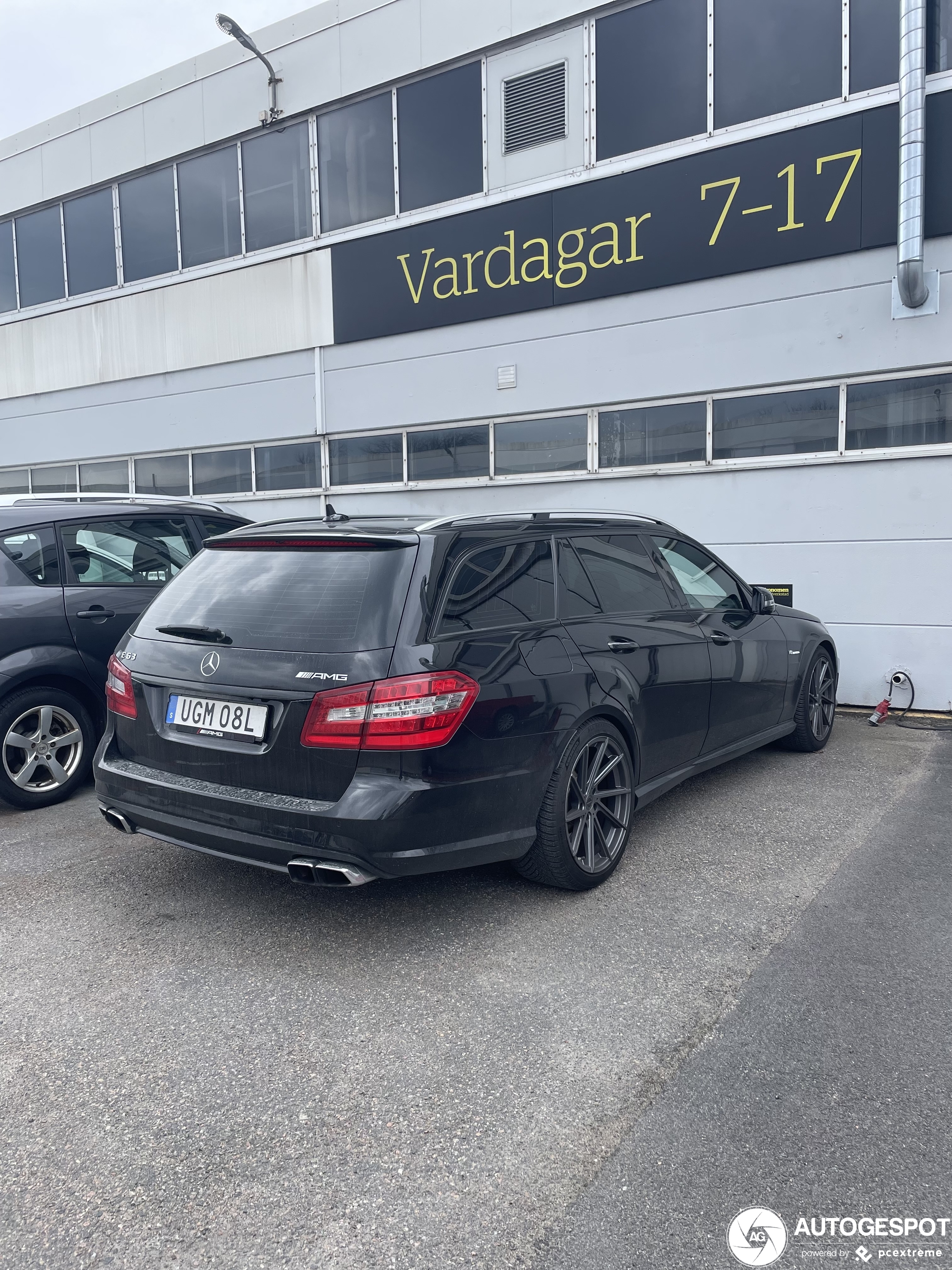 Mercedes-Benz E 63 AMG S212 V8 Biturbo