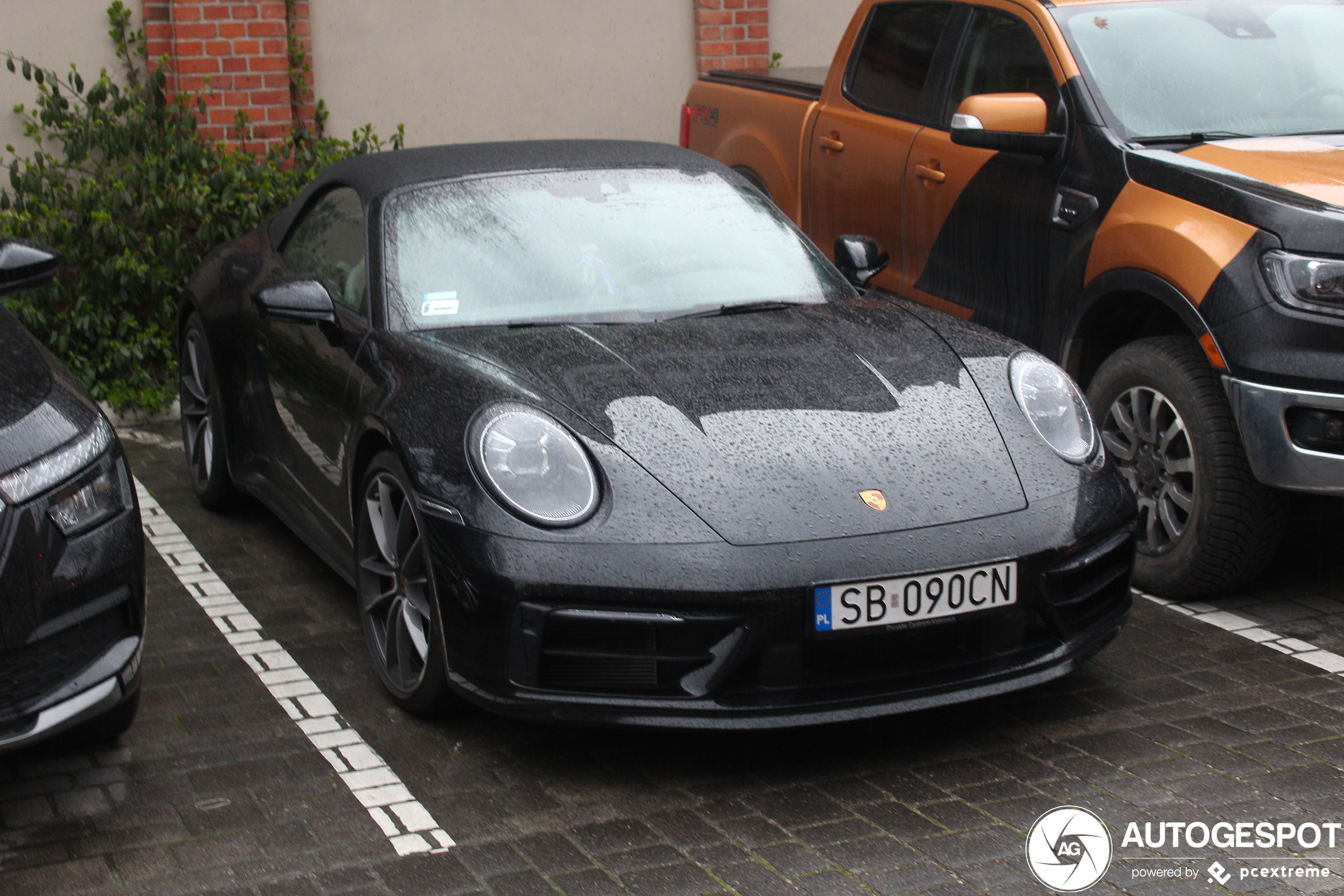 Porsche 992 Carrera 4S Cabriolet