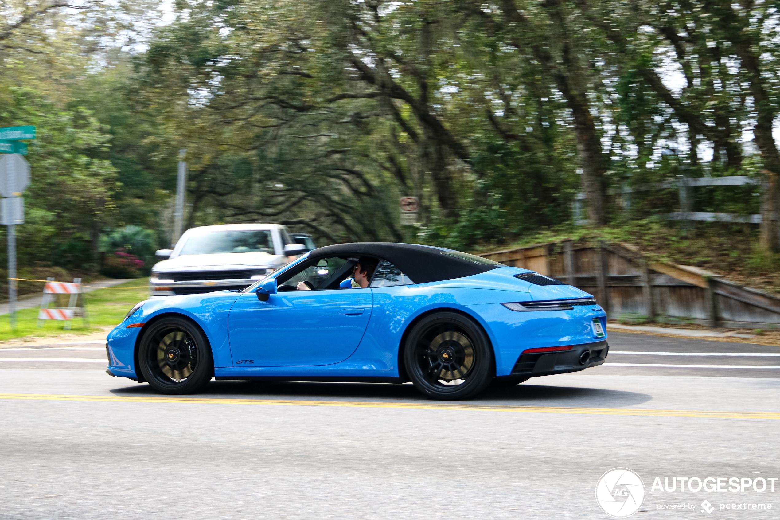 Porsche 992 Carrera GTS Cabriolet