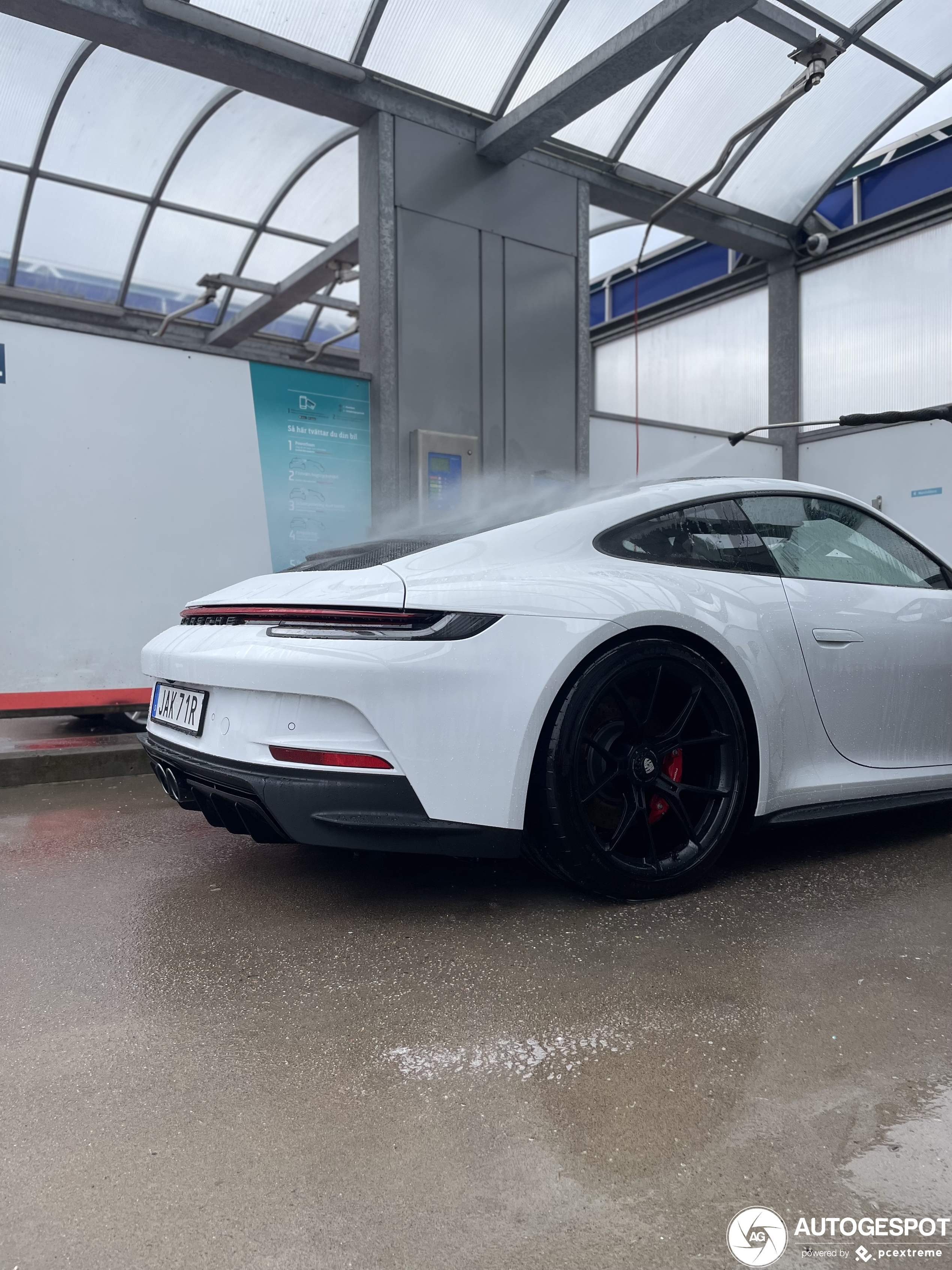 Porsche 992 GT3 Touring