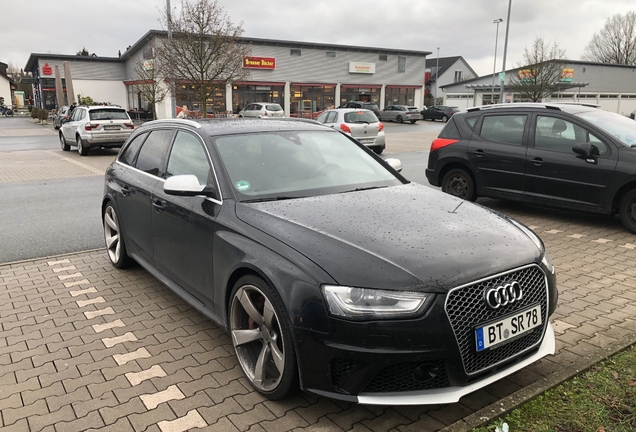 Audi RS4 Avant B8