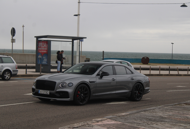 Bentley Flying Spur Hybrid S