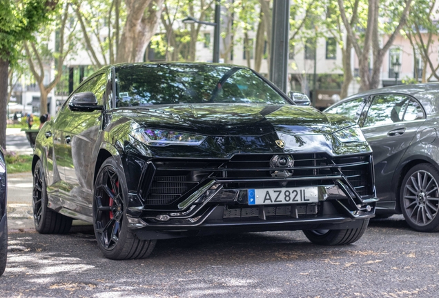 Lamborghini Urus Performante