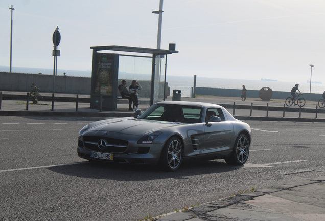 Mercedes-Benz SLS AMG