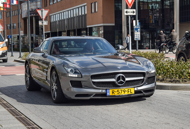 Mercedes-Benz SLS AMG GT