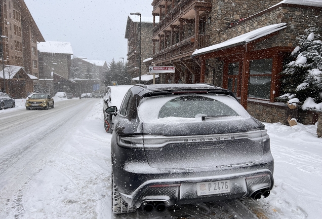 Porsche 95B Macan GTS MkIII