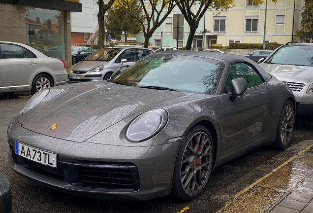 Porsche 992 Carrera 4S Cabriolet