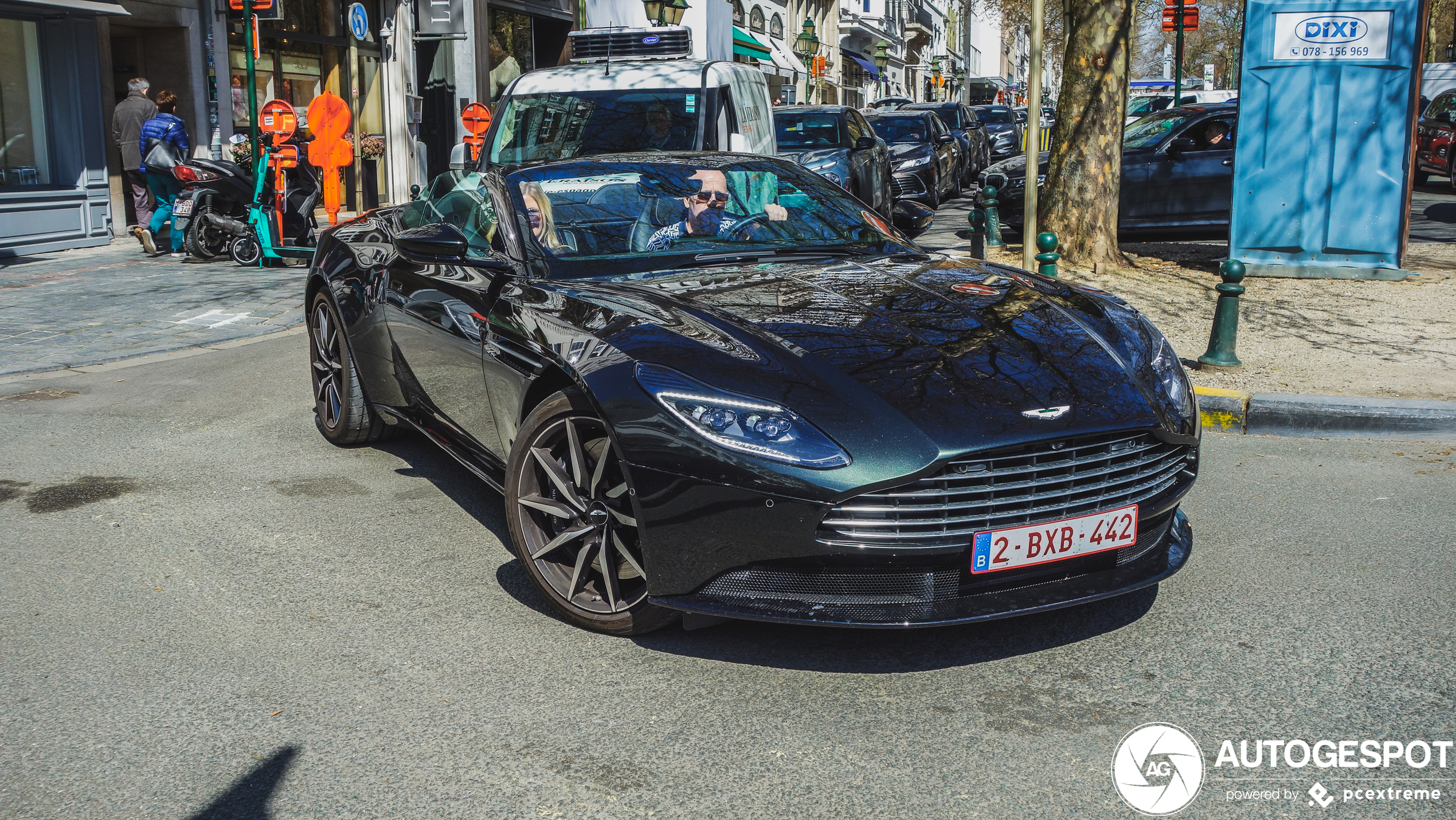 Aston Martin DB11 V8 Volante