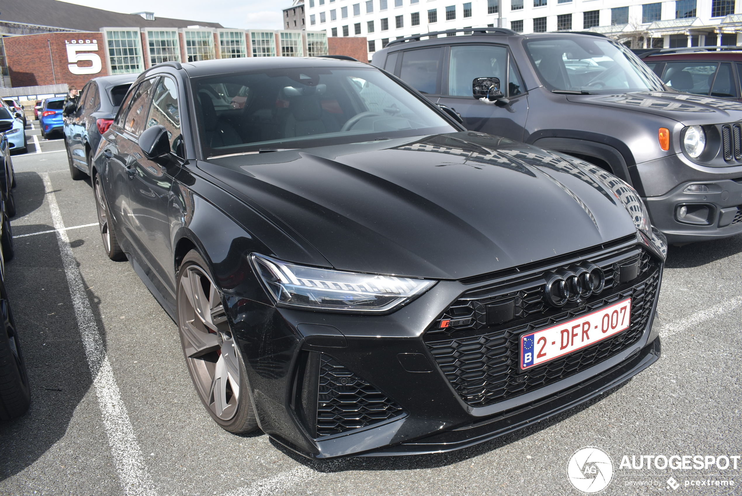 Audi RS6 Avant C8