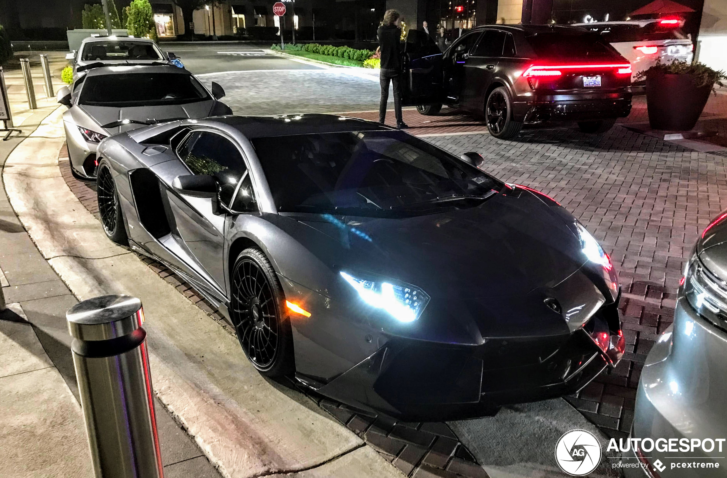 Lamborghini Aventador LP700-4