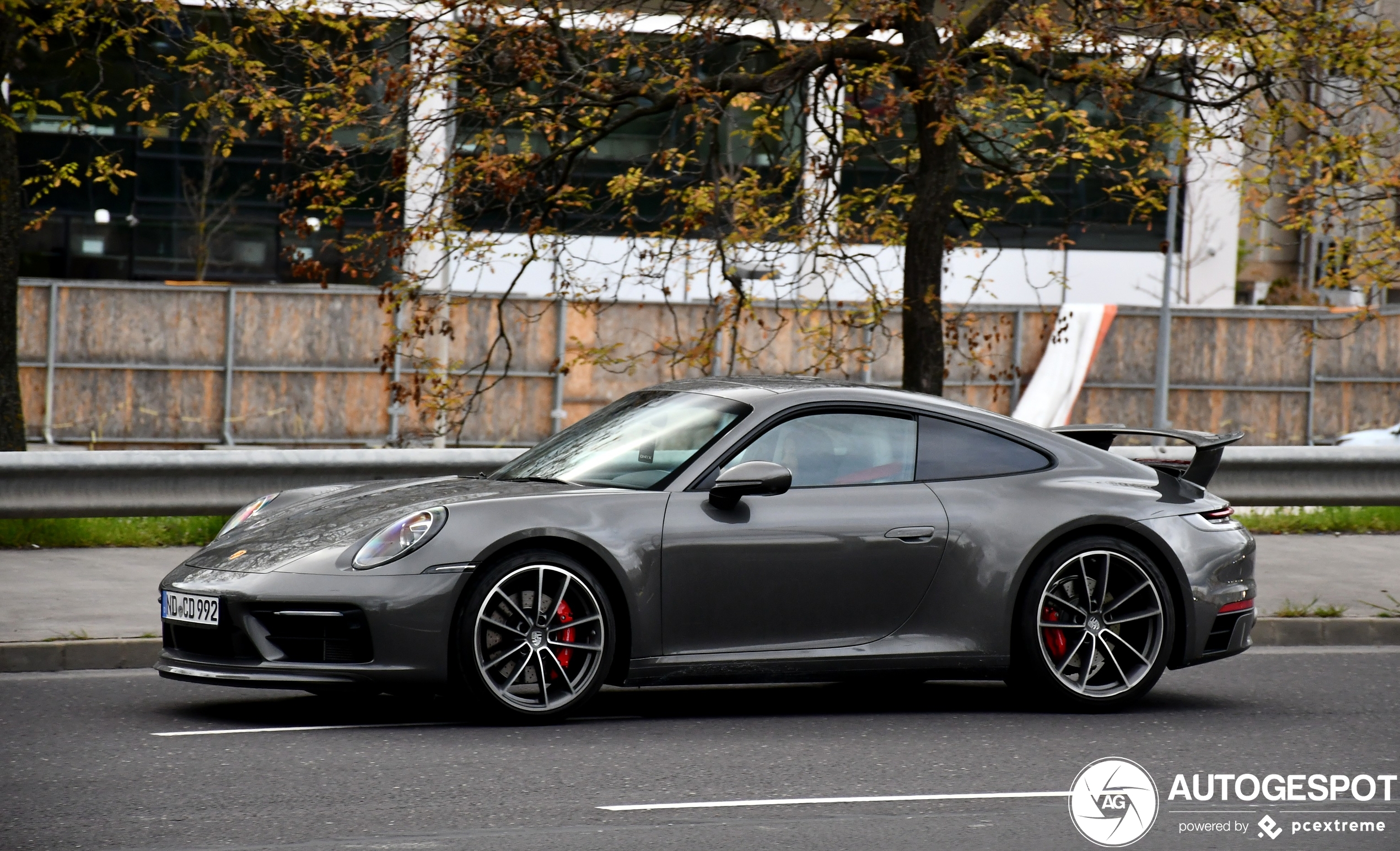 Porsche 992 Carrera 4S