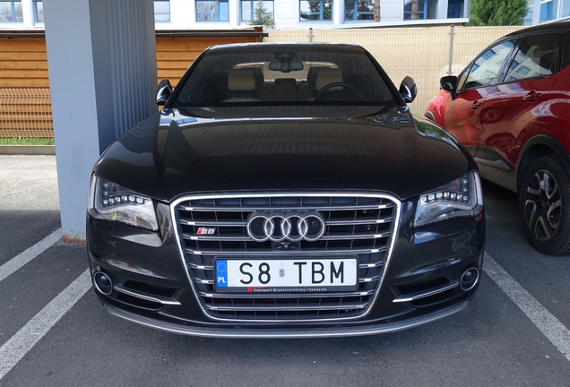 Audi S8 D4