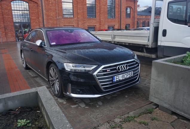 Audi S8 D5