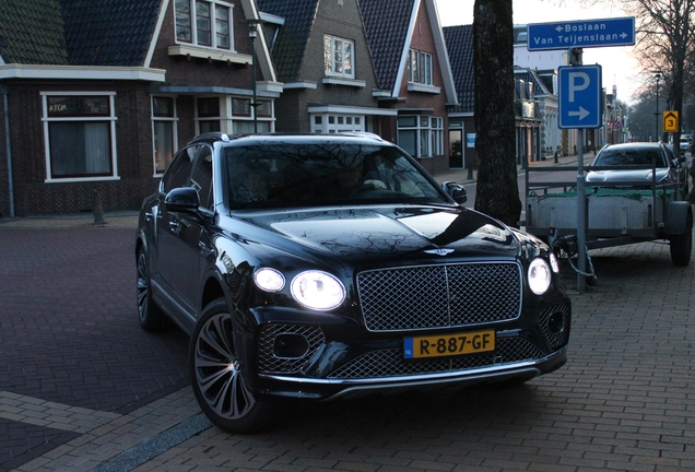 Bentley Bentayga V8 2021