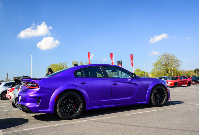 Dodge Charger SRT Hellcat Widebody