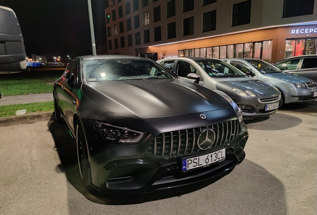 Mercedes-AMG GT 63 S X290